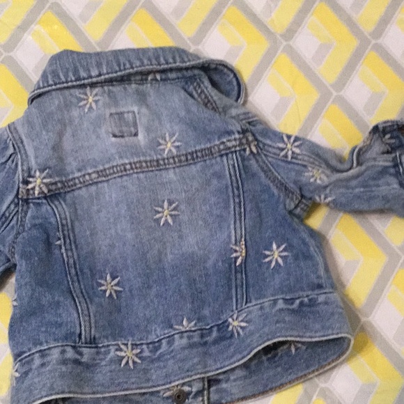 Baby gap Jean jacket - Picture 3 of 3